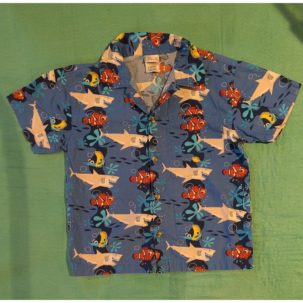 Finding nemo Vintage Disney Button Up Shirt Kids Size Medium